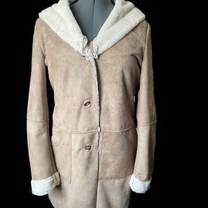 Cripple Creek Tan Suede Sherpa-like Coat – Hooded, 3-Button, Size L, Cozy & Chic